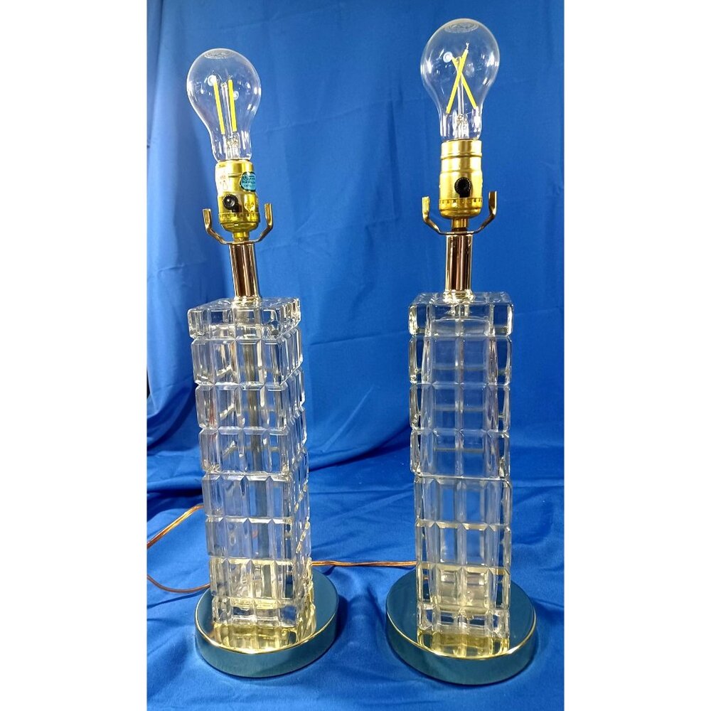 Mid Century Hollywood Regency Crystal & Brass Window Pane Cube Tower Lamps Set - Picture 9 of 13